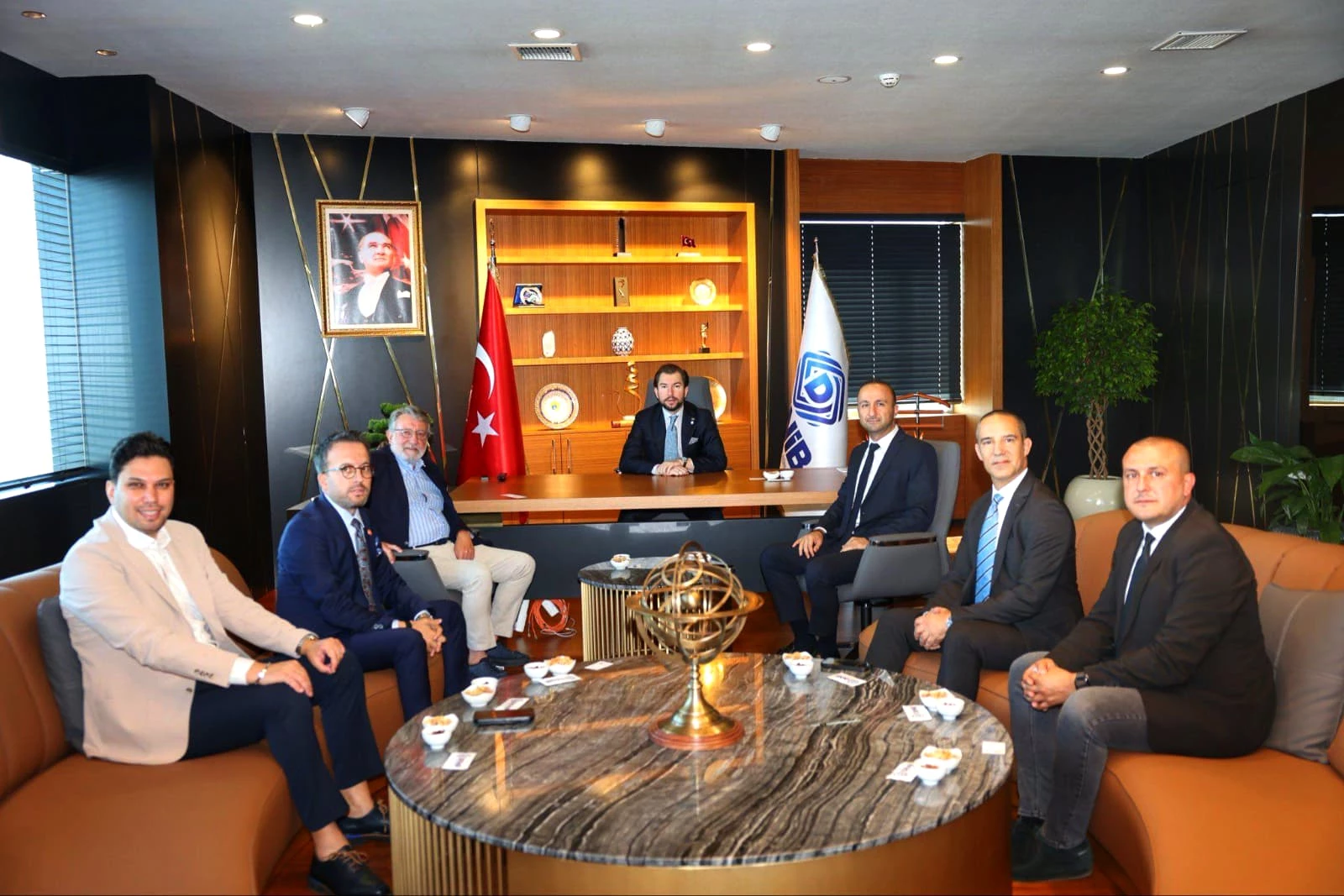  Denizli İş Dünyası Temsilcileriyle Sürdürülebilir Dönüşüm ve Enerji Verimliliği Gündemi Değerlendirildi 